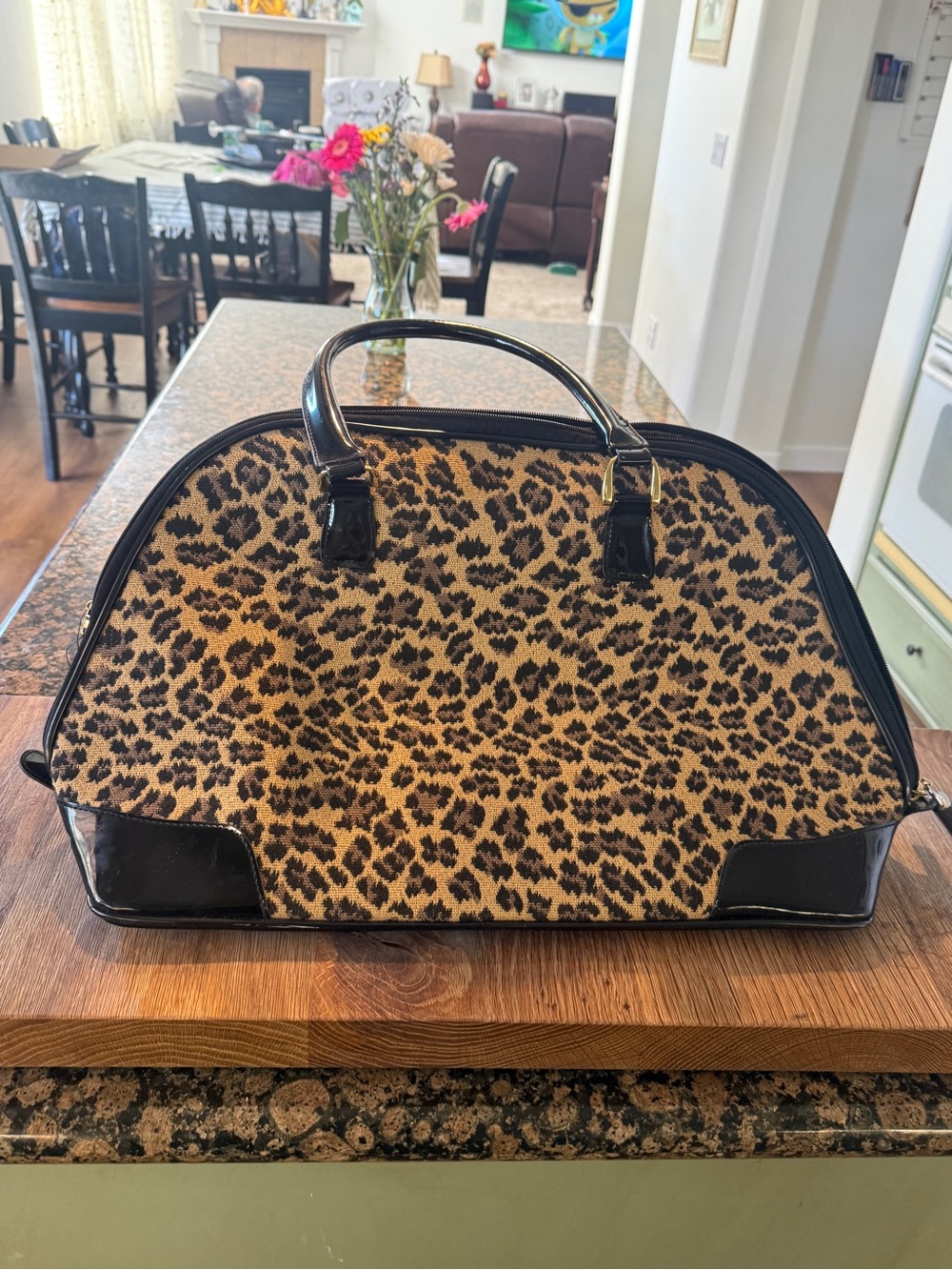 Diane von Furstenberg  DVF Print Dome Weekender bag with keys Black Trim
